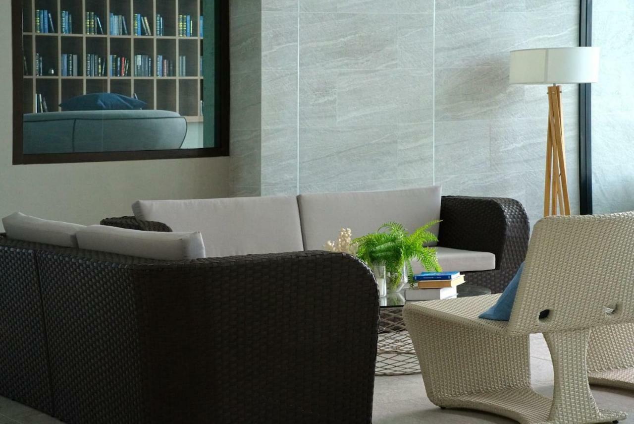 Apartamento Ar Aeras Pattaya Exterior foto